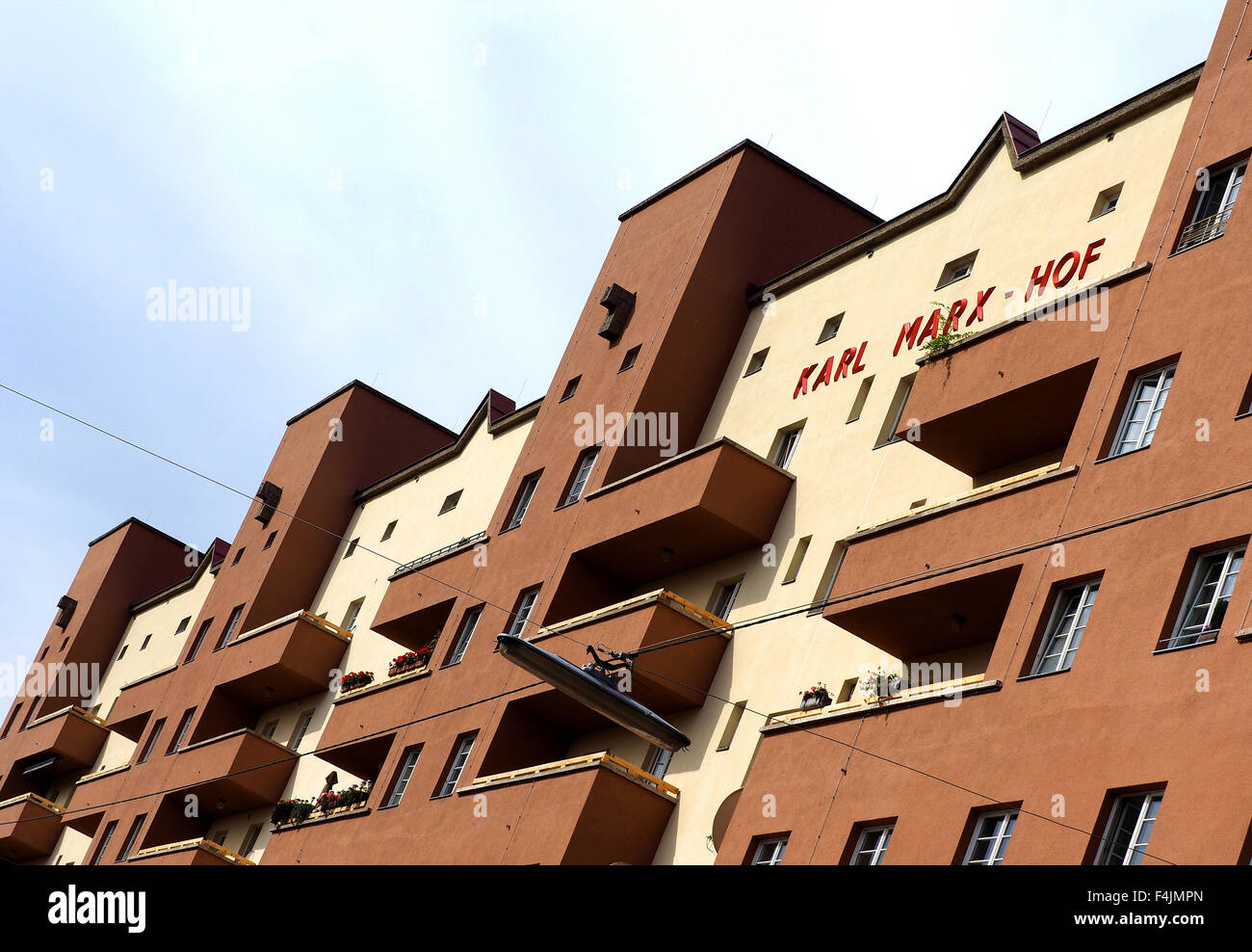 Karl Marx Hof social housing development a Vienna, in Austria Foto Stock