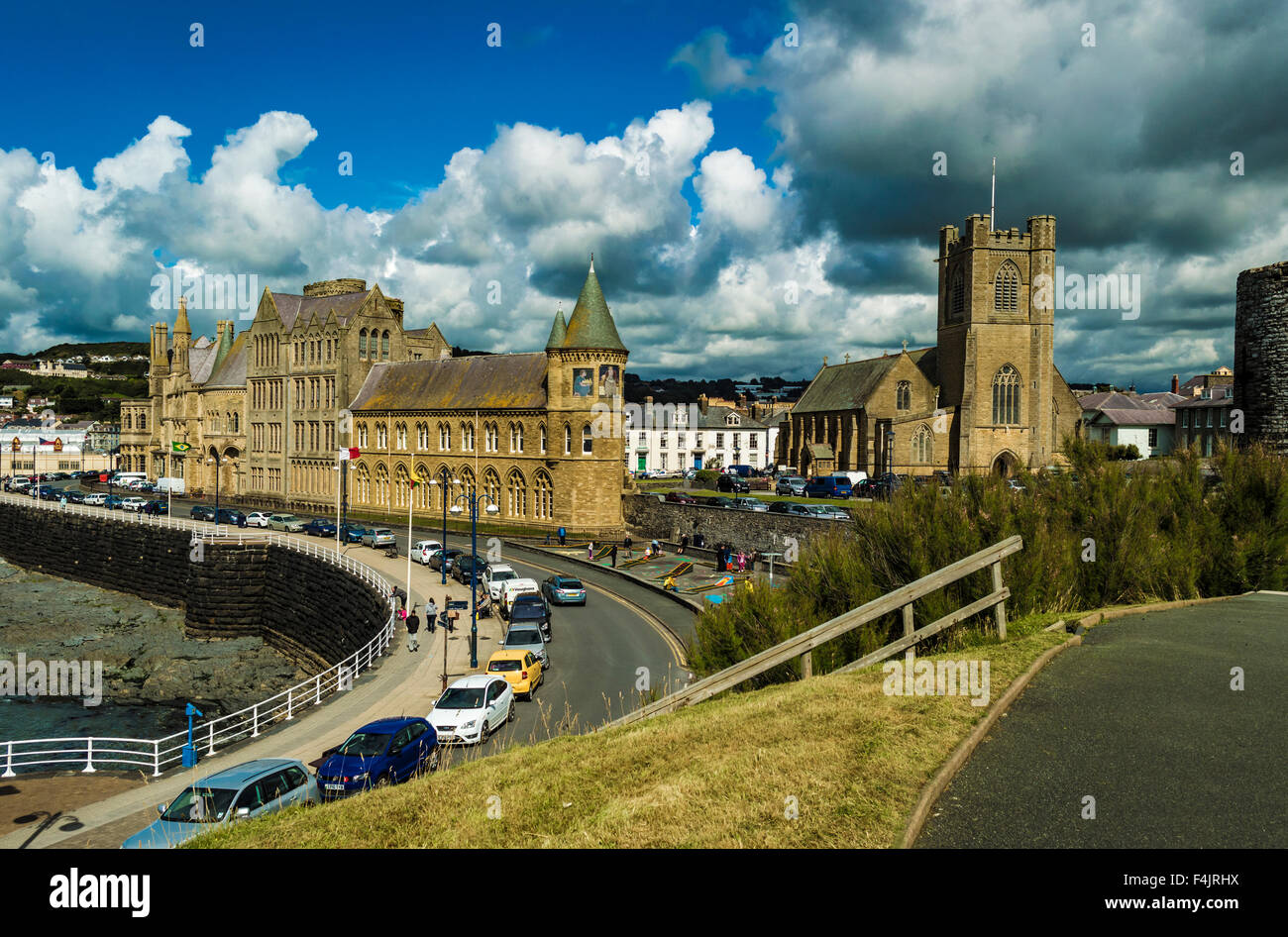 Aberystwyth University e il lungomare Foto Stock