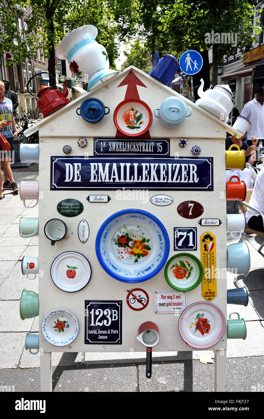 De Emaillekeizer ( smalto imperatore ) Amsterdam Albert Cuypstraat Cuyp mercato Paesi Bassi Foto Stock