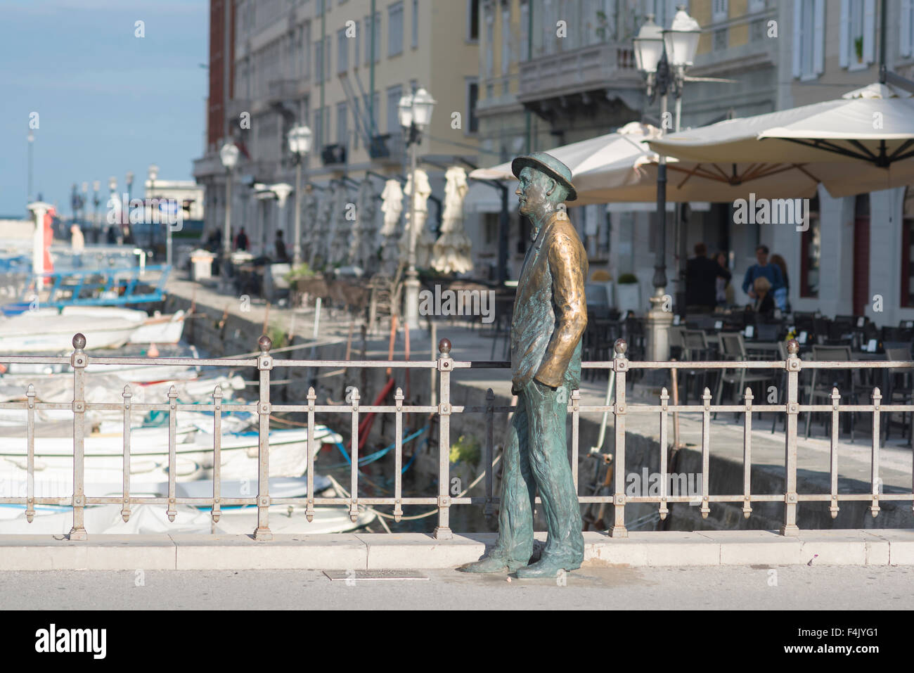 James Joyce Italia, statua del romanziere irlandese, Trieste. Foto Stock