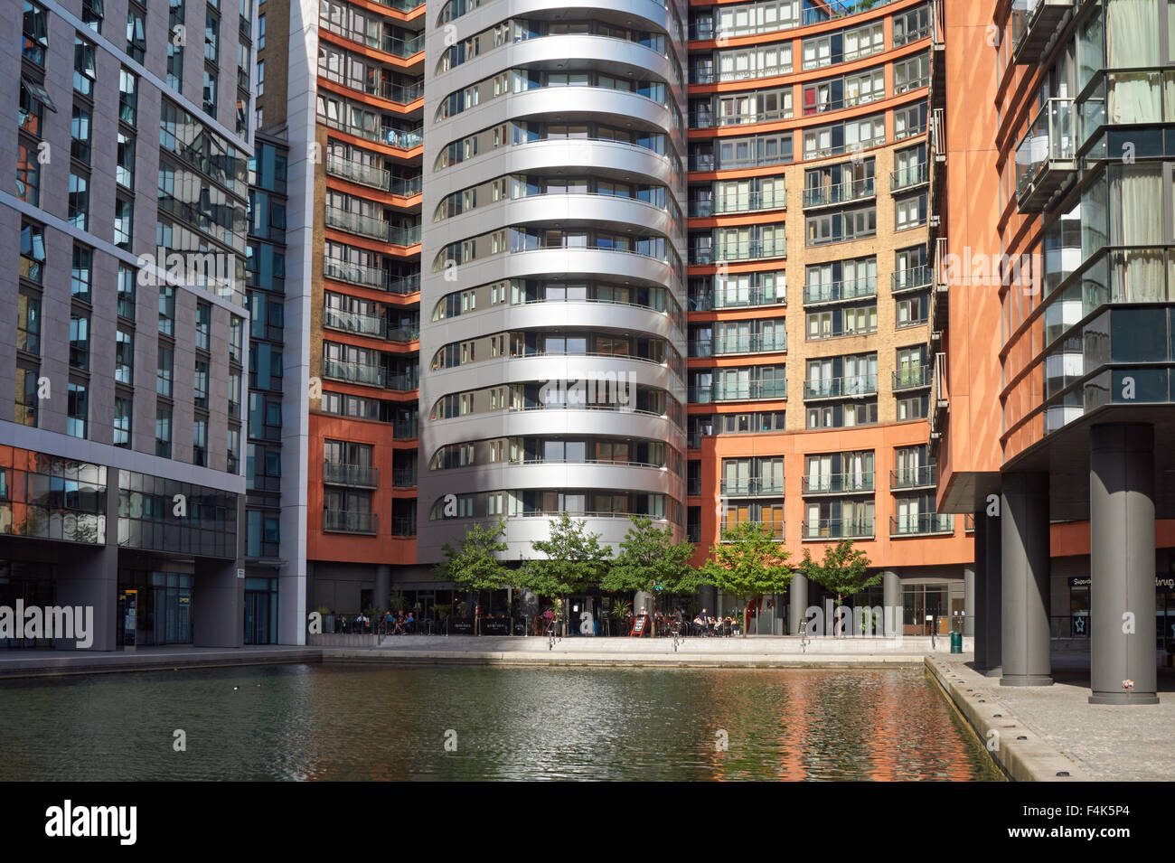 Moderni appartamenti a Merchant Square Paddington, Londra Inghilterra Regno Unito Foto Stock