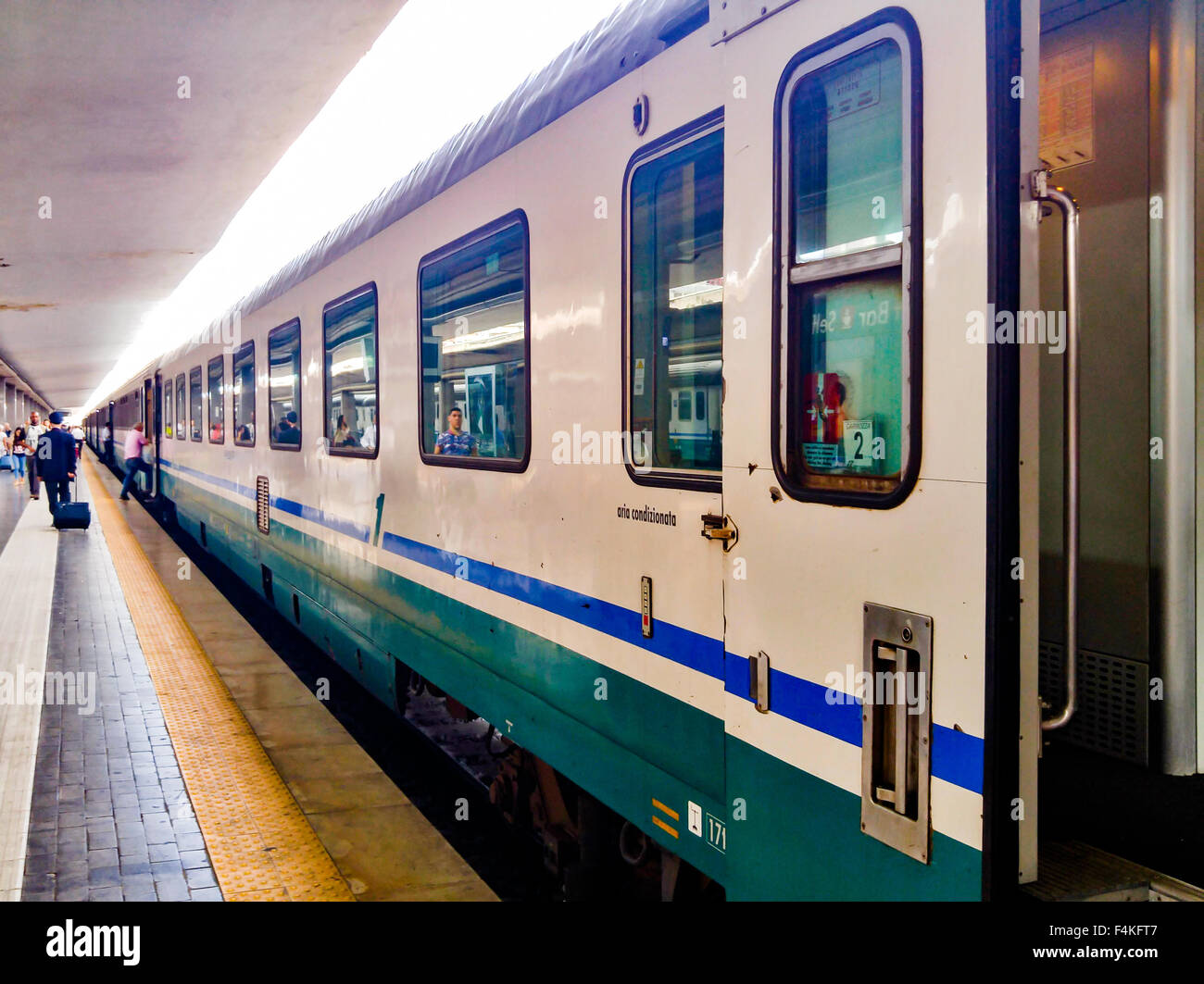 Treno ad alta velocità il trasporto in Italia Foto Stock