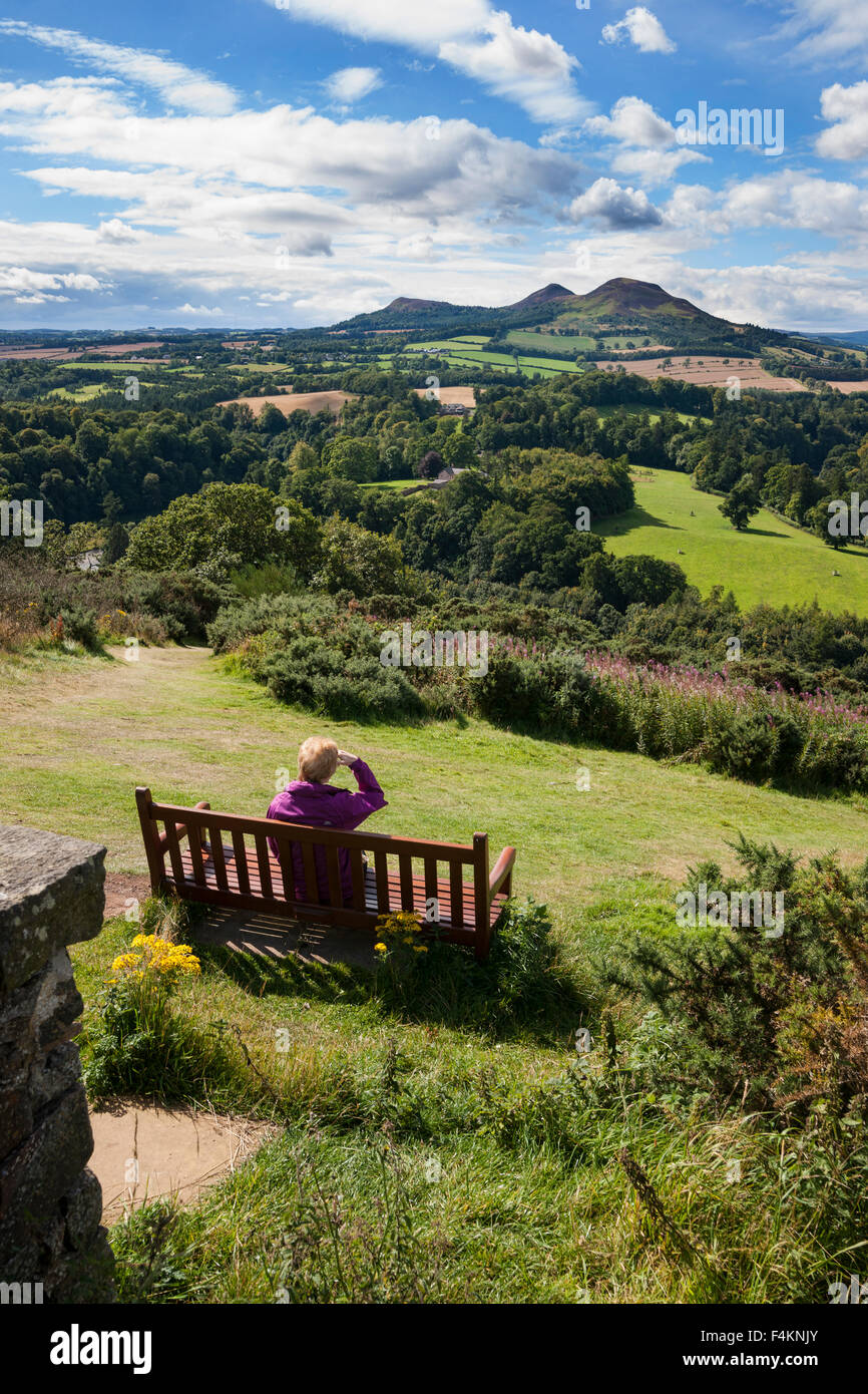 Scott's vista guardando ad ovest a Melrose e il Eildon Hills, Confini Regione Scozia Scotland Foto Stock