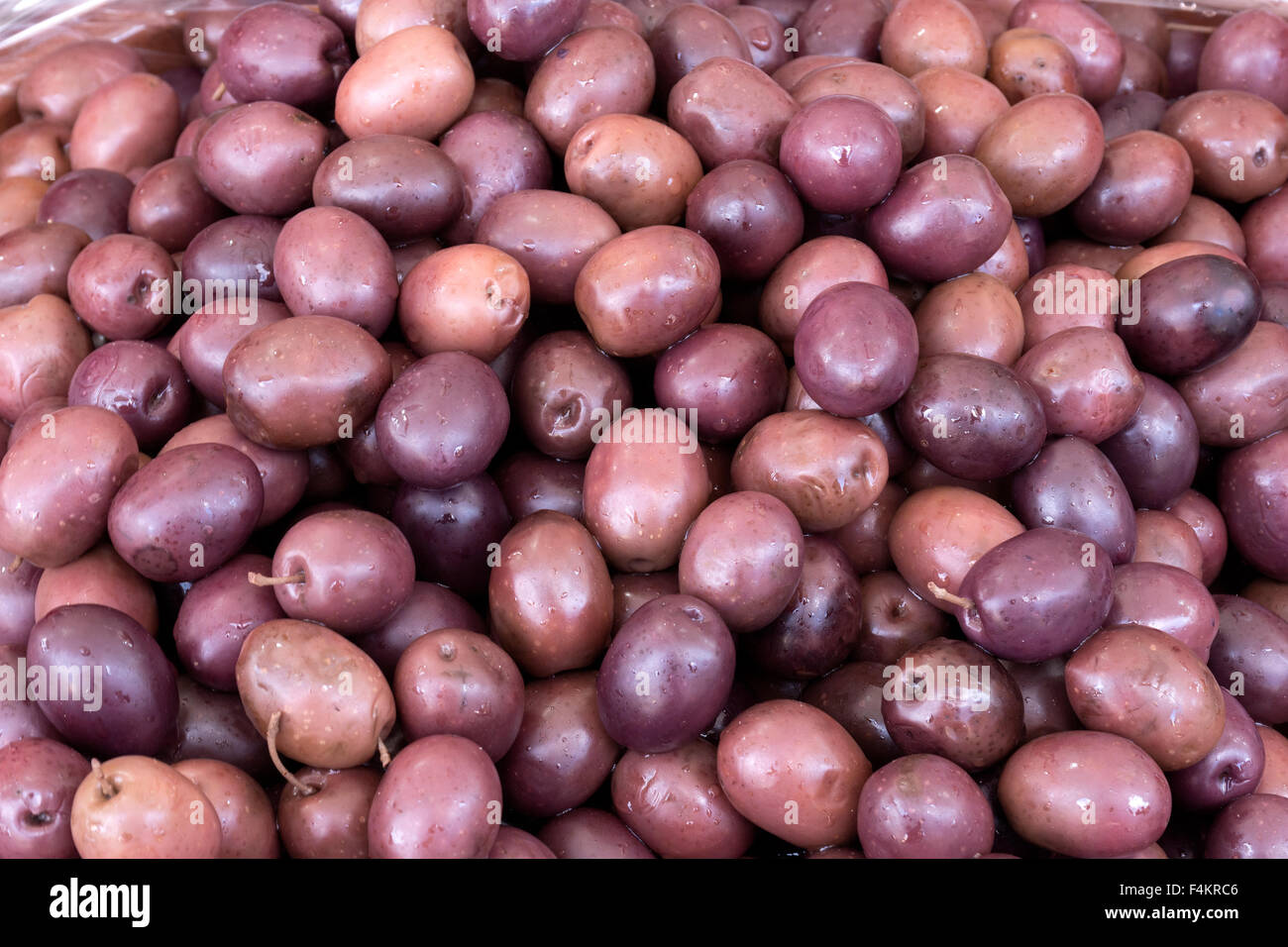 L'Italia, Piemonte, Fiera del Tartufo di Alba: olive. Foto Stock