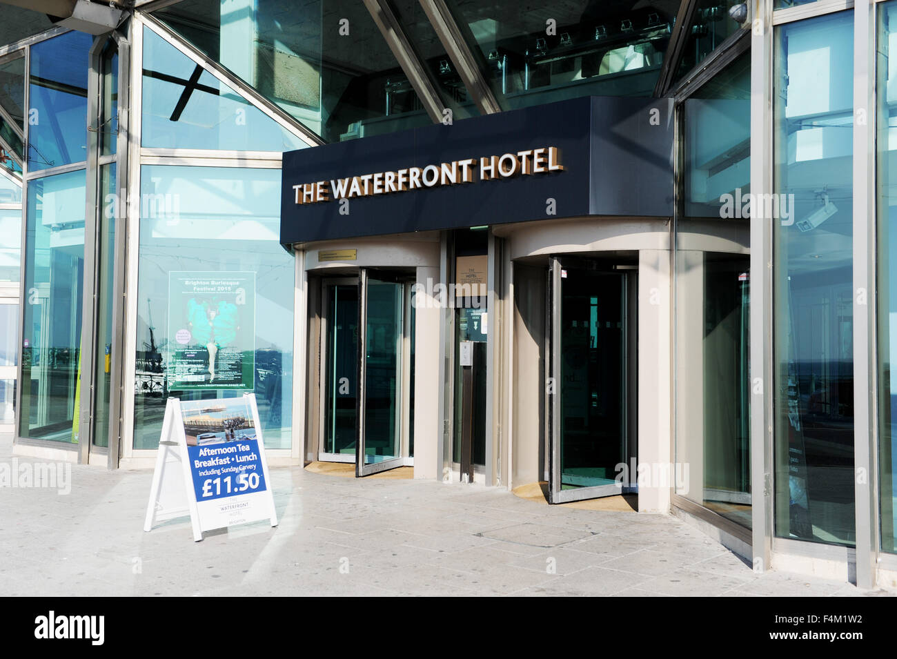 Il Waterfront Hotel ora parte del Jurys Inn Hoon Brighton Seafront UK l'hotel ha recentemente cambiato il suo nome e Era in passato il Thistle Hotel - 2015 Foto Stock