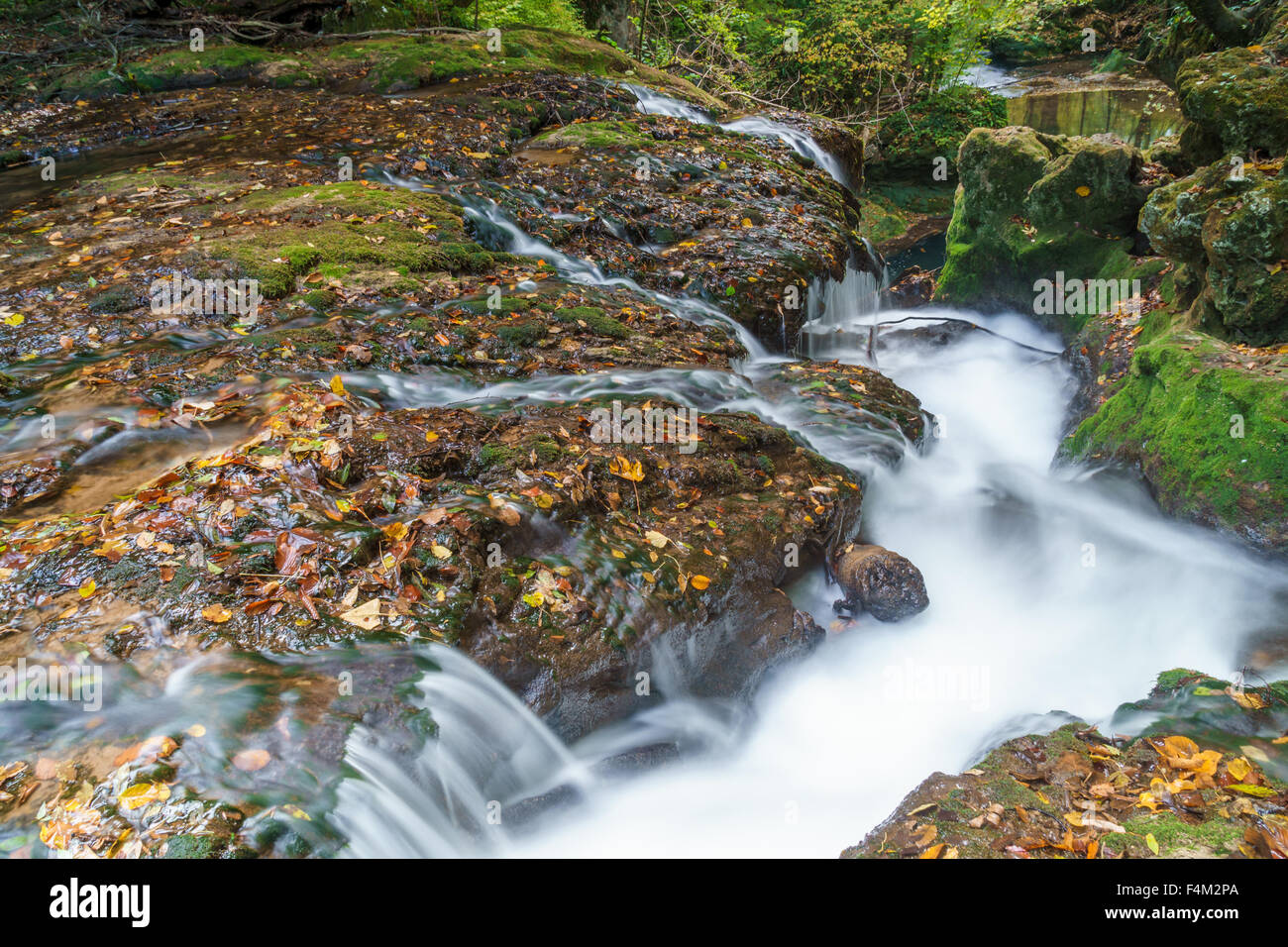 Alta cascata Foto Stock