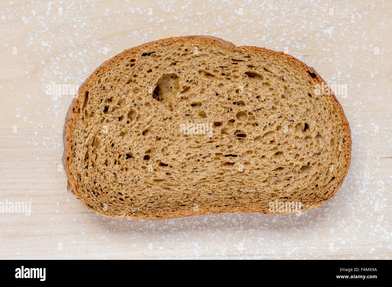 Pezzo di pane di segale per lo sfondo Foto Stock