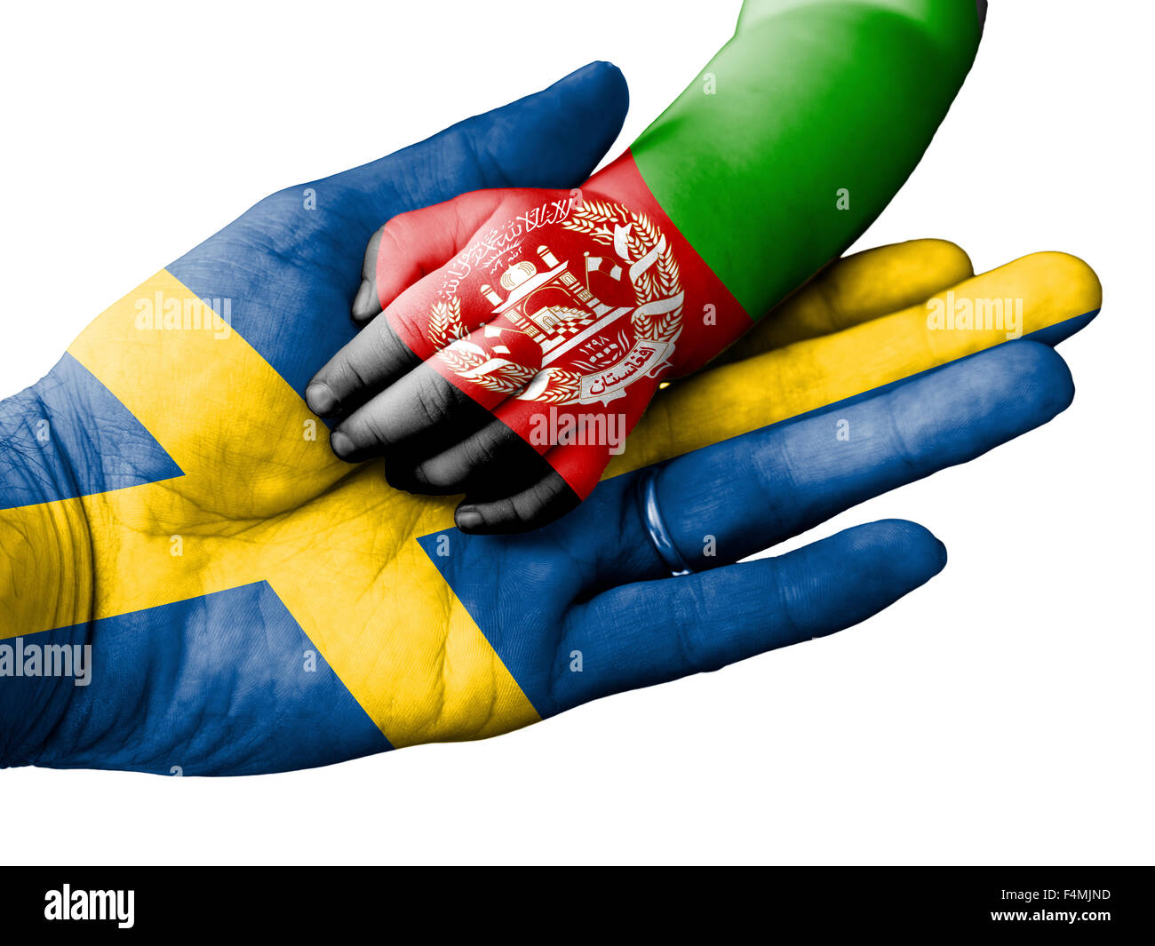 Bandiera della Svezia sovrapposta la mano di un uomo adulto tenendo una mano del bambino con la bandiera dell'Afghanistan sovrastampata Foto Stock