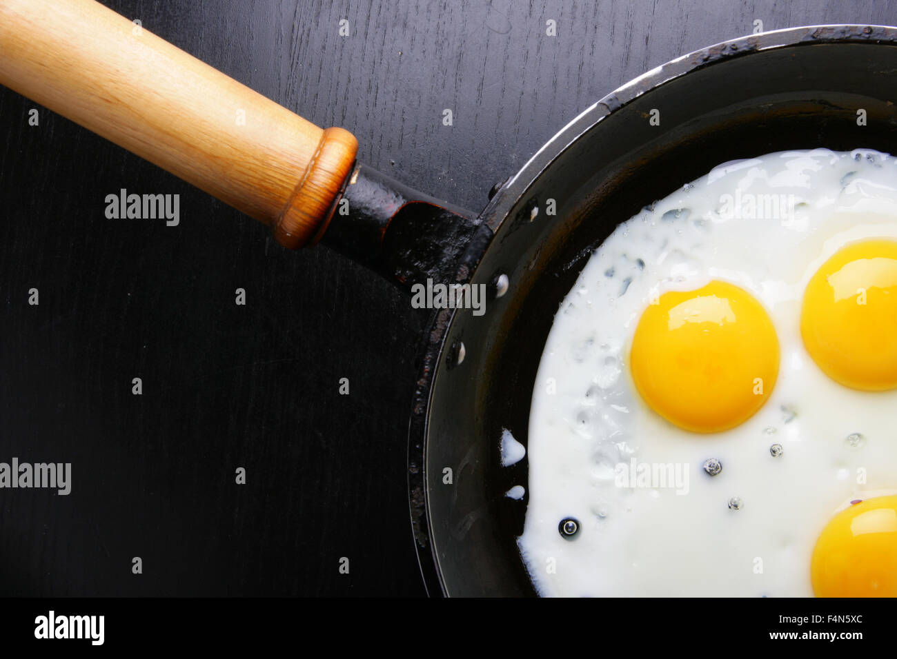 Uovo, il mondo della cultura, pane e frumento, cibo umano,Concetto di dieta Foto Stock