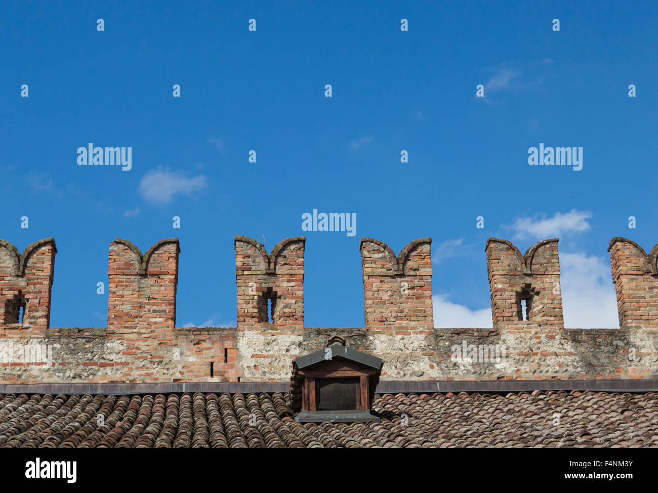 Il castello fortificato di parete in italia Foto Stock