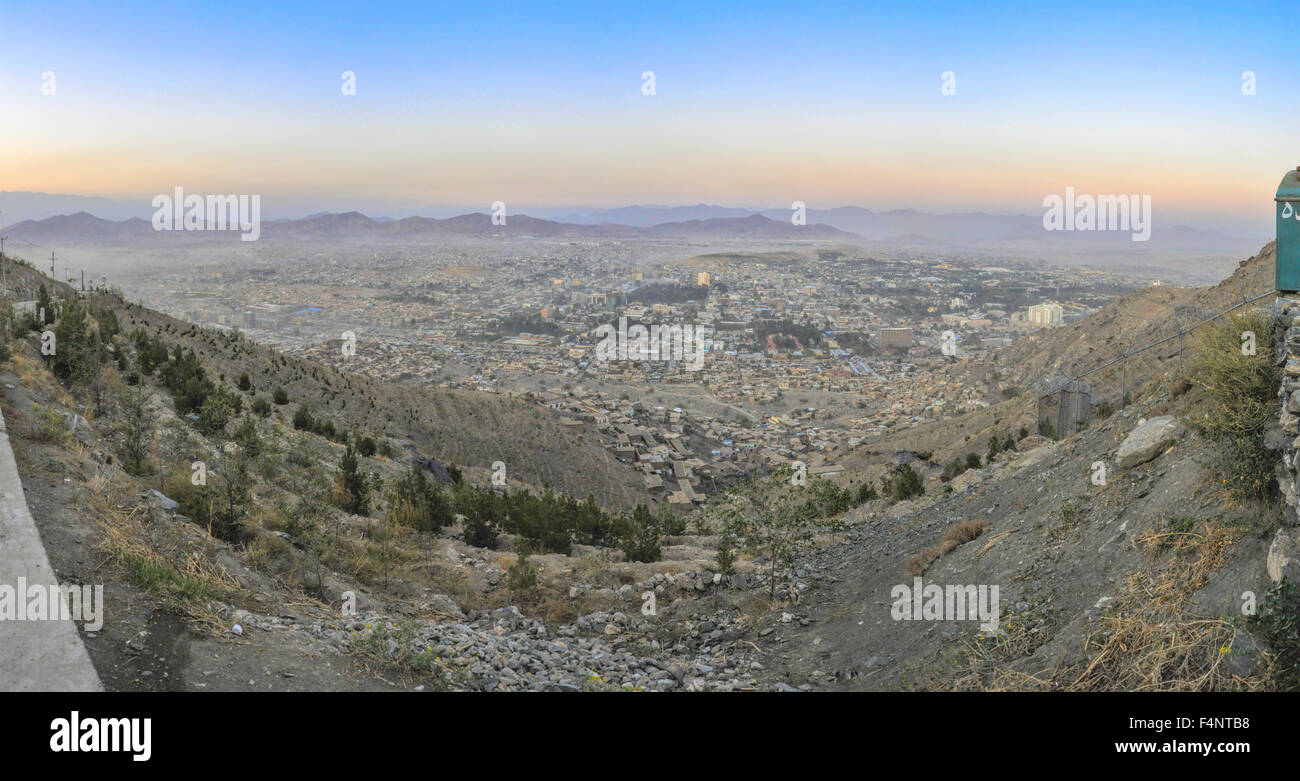Suggestivo panorama del tramonto a Kabul, Afghanistan Foto Stock