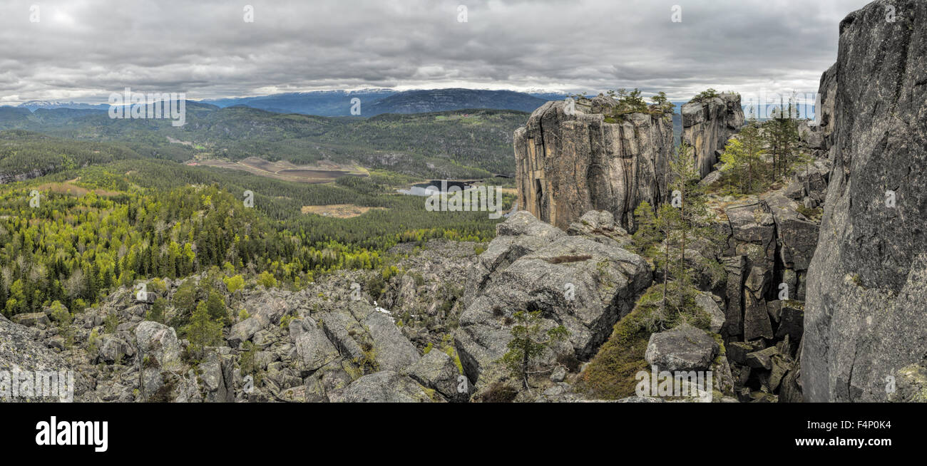 Suggestivo panorama del paesaggio roccioso in Gygrestolen, Norvegia Foto Stock