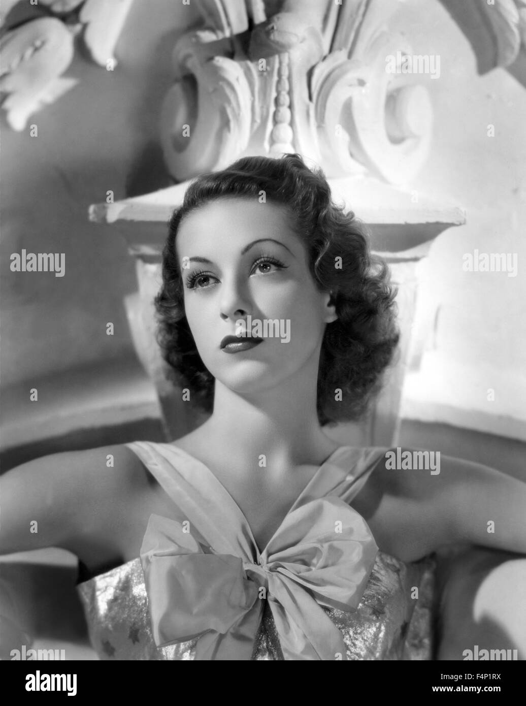 Danielle Darrieux nel 1938 Foto Stock