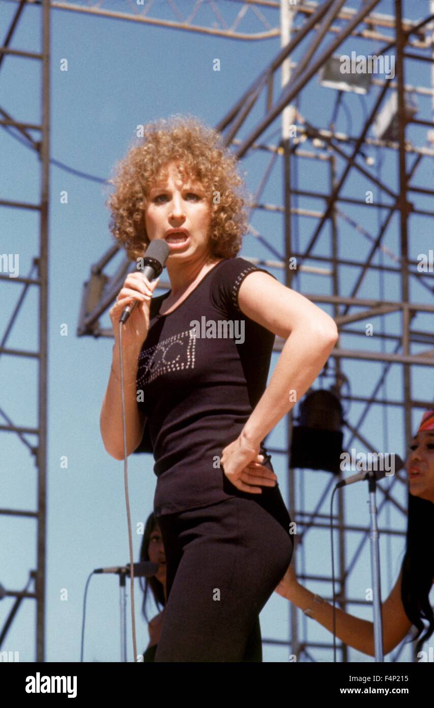 Barbra Streisand / è nata una stella 1976 diretto da Frank Pierson Foto Stock