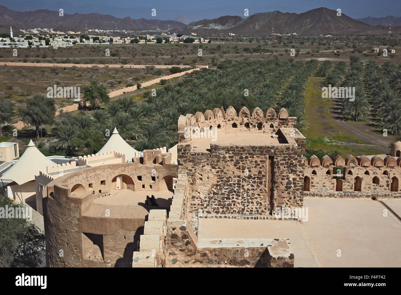 Il castello di Jabrin o castello di Jabreen è un castello residenziale denominato anche come un forte dal Medioevo nel deserto di Om Foto Stock
