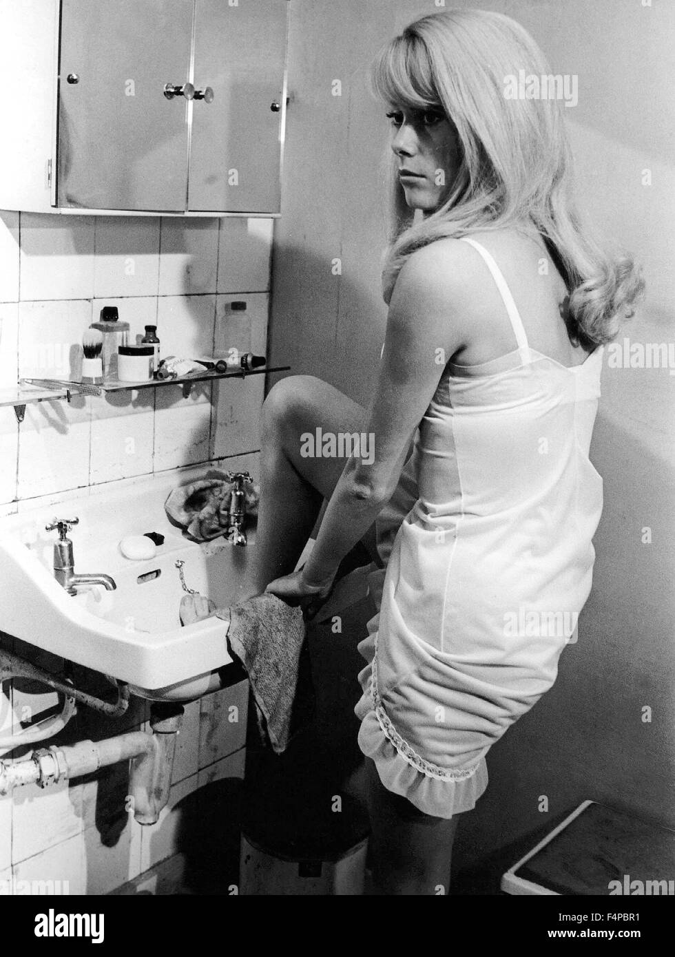 Catherine Deneuve repulsione / 1965 diretto da Roman Polanski Foto Stock