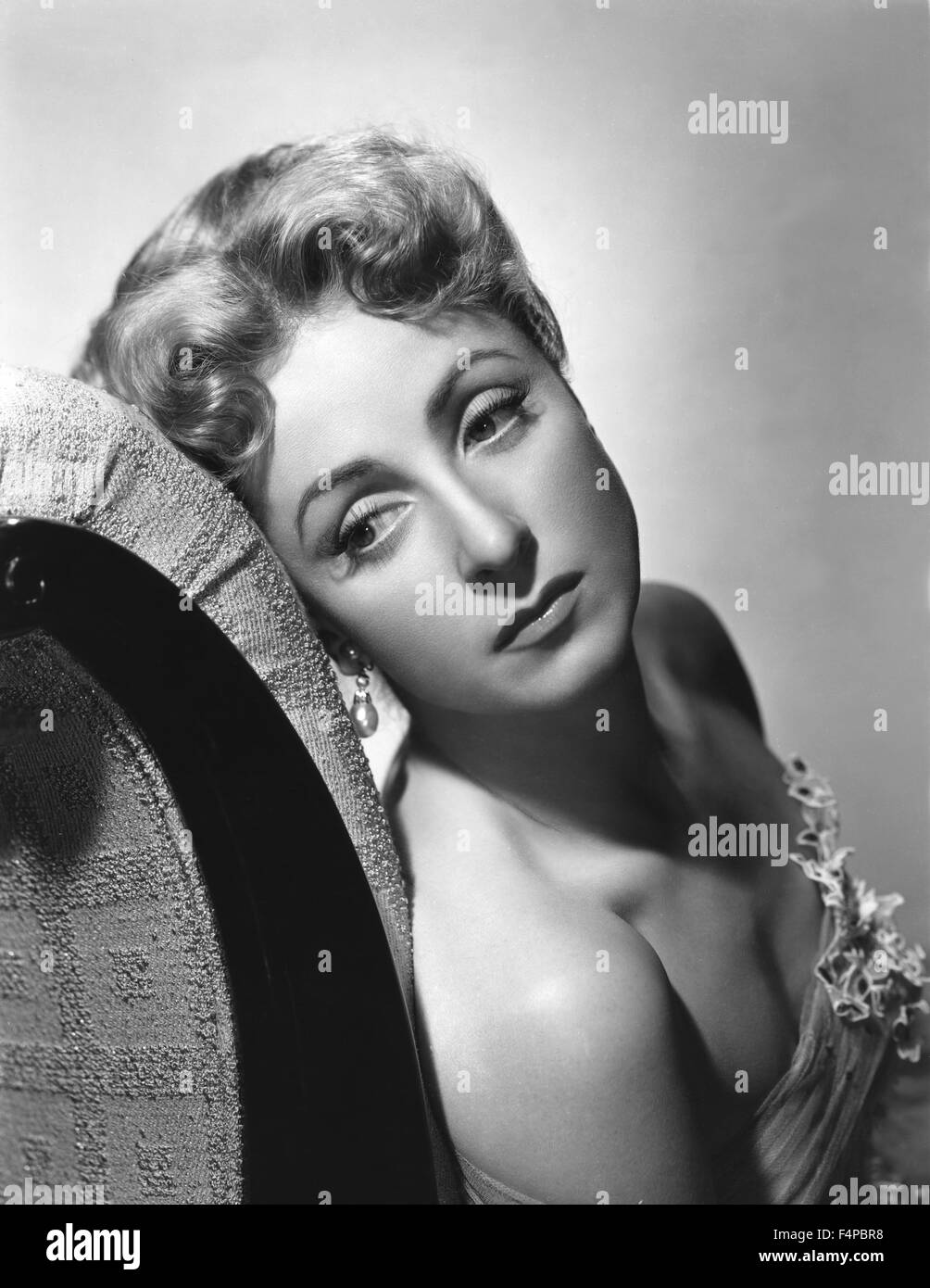 Danielle Darrieux / ricchi, giovani e belle 1951 diretto da Norman Taurag Foto Stock