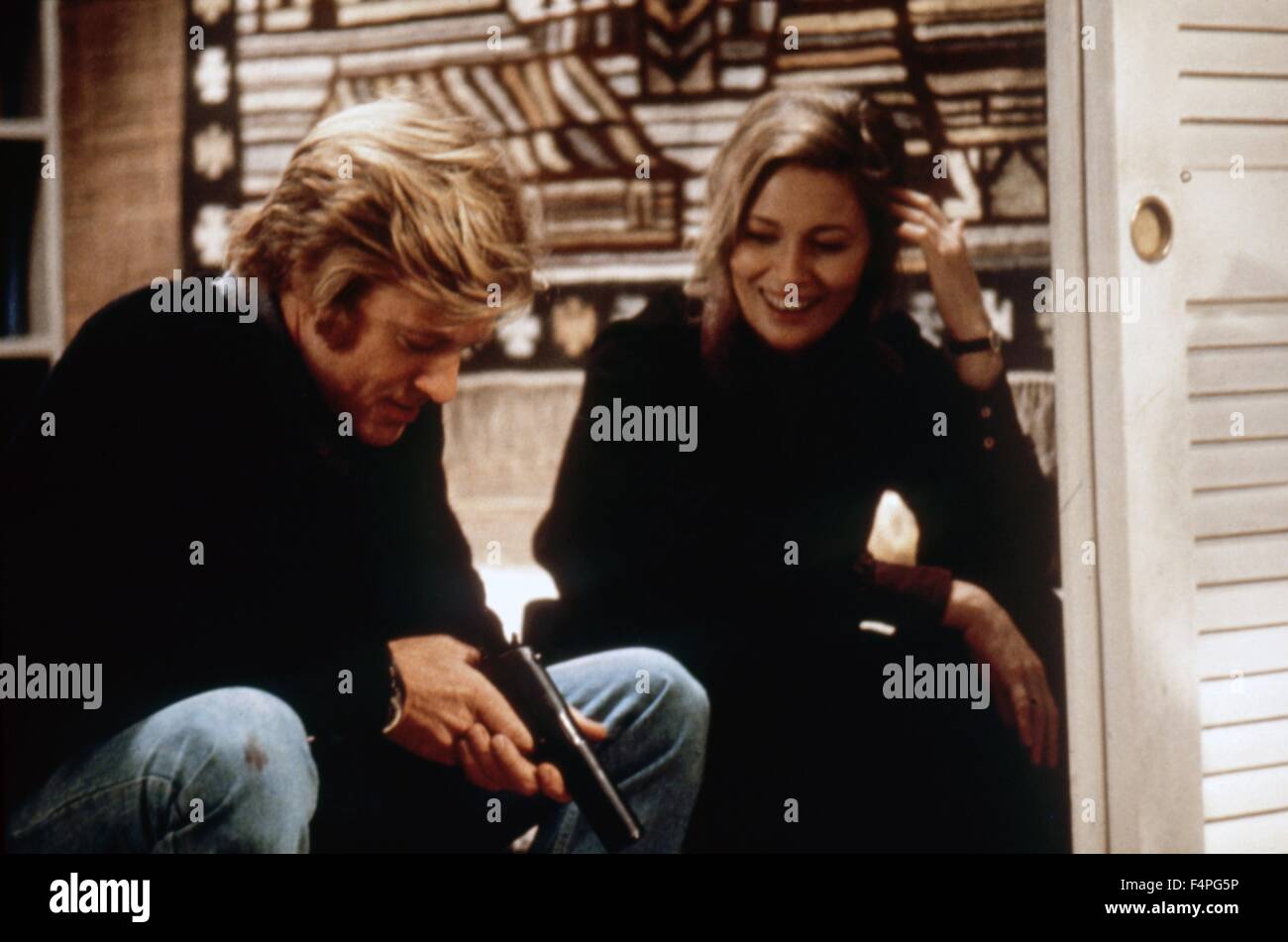 Robert Redford e Faye Dunaway / tre giorni del Condor / 1975 diretto da Sydney Pollack Foto Stock