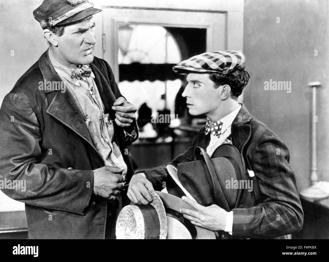 Ernest Torrence e Buster Keaton / Steamboat Bill Jr / 1928 diretto da Charles Reisner [United Artists] Foto Stock