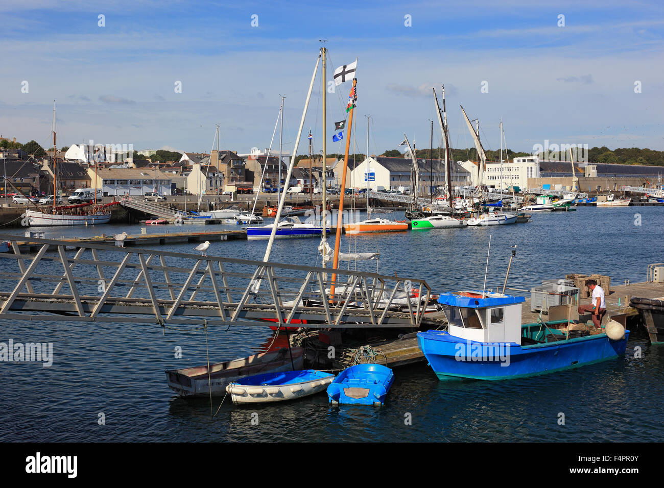 Francia, Bretagna, il porto di Concarneau Foto Stock