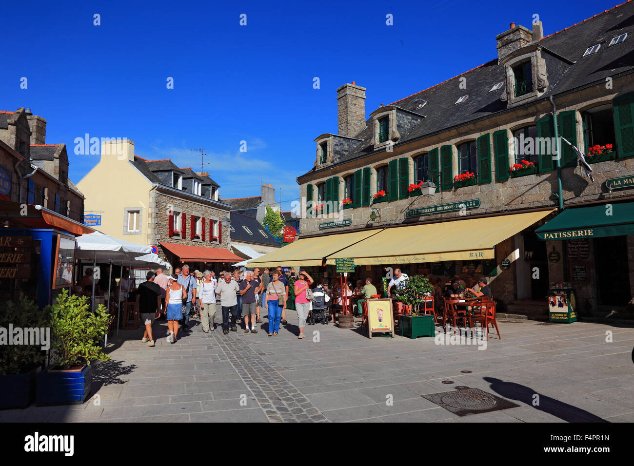 Francia, Bretagna, Concarneau, nel centro storico della cittadina, Ville vicino Foto Stock