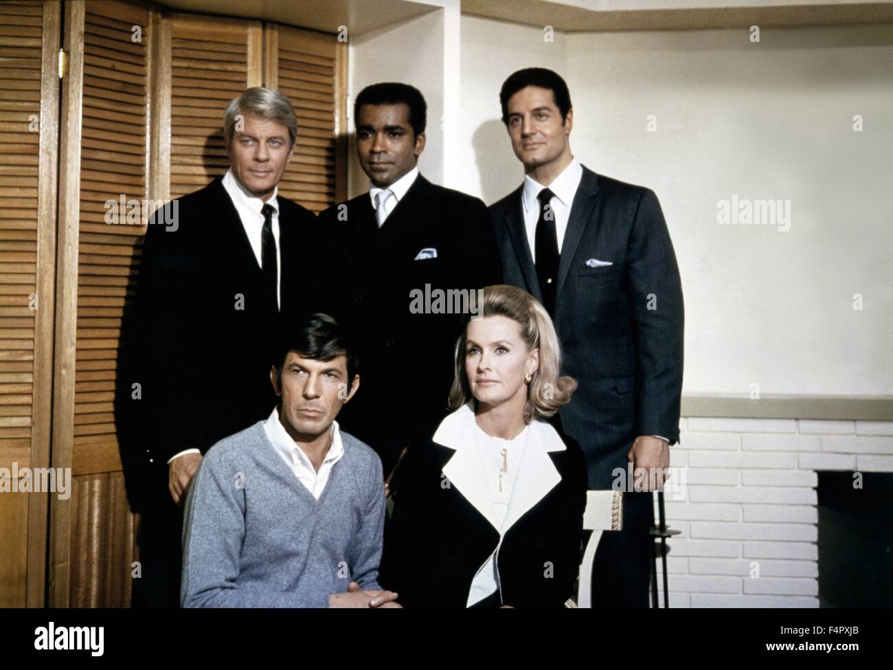 Peter Graves, Greg Morris, Peter Lupus, Leonard Nimoy e Dian Merrill / Missione : Impossibile stagione TV 4 / 1969 / [Paramount Televisione] Foto Stock