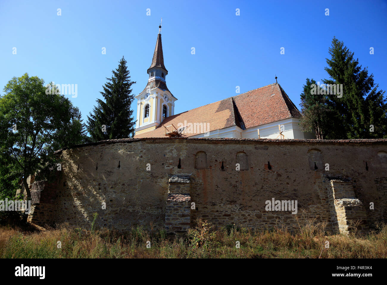 Chiesa fortificata di Crit, German-German croce, un villaggio in Transilvania, Romania Foto Stock