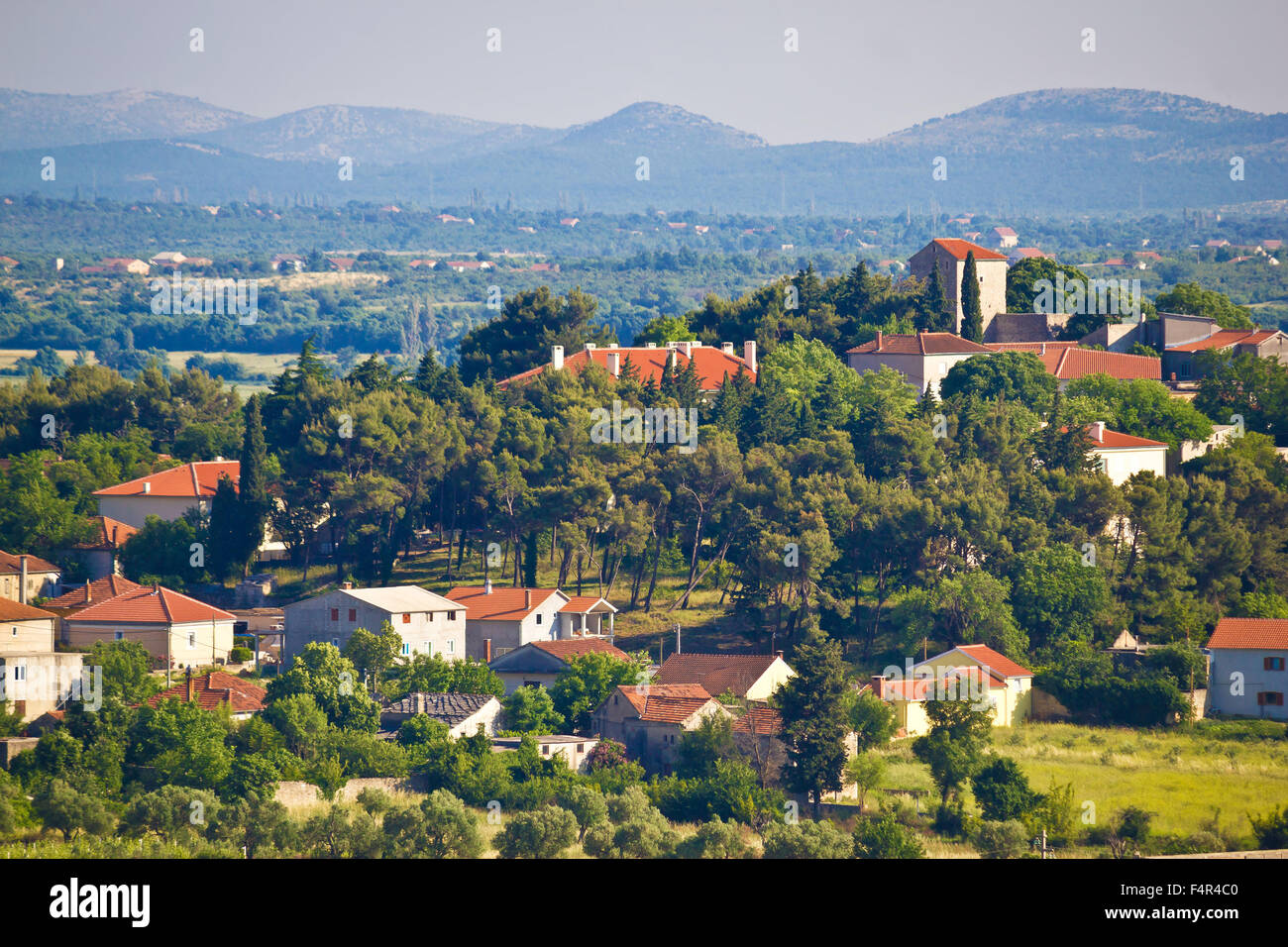 Città di Benkovac vecchia architettura view, Dalmazia, Croazia Foto Stock