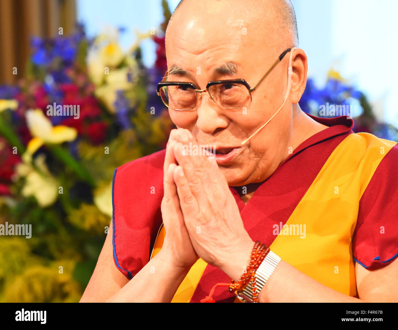 Il Dalai Lama, il buddismo religione, Tibet, Basilea nel 2015 Foto stock -  Alamy