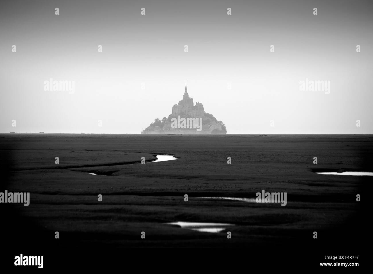 Mont St Michel, Normandia, Francia. Ottobre 2015 Wikipedia di seguito: Le Mont Saint Michel è un'isola comune in Normandia, Francia. Foto Stock