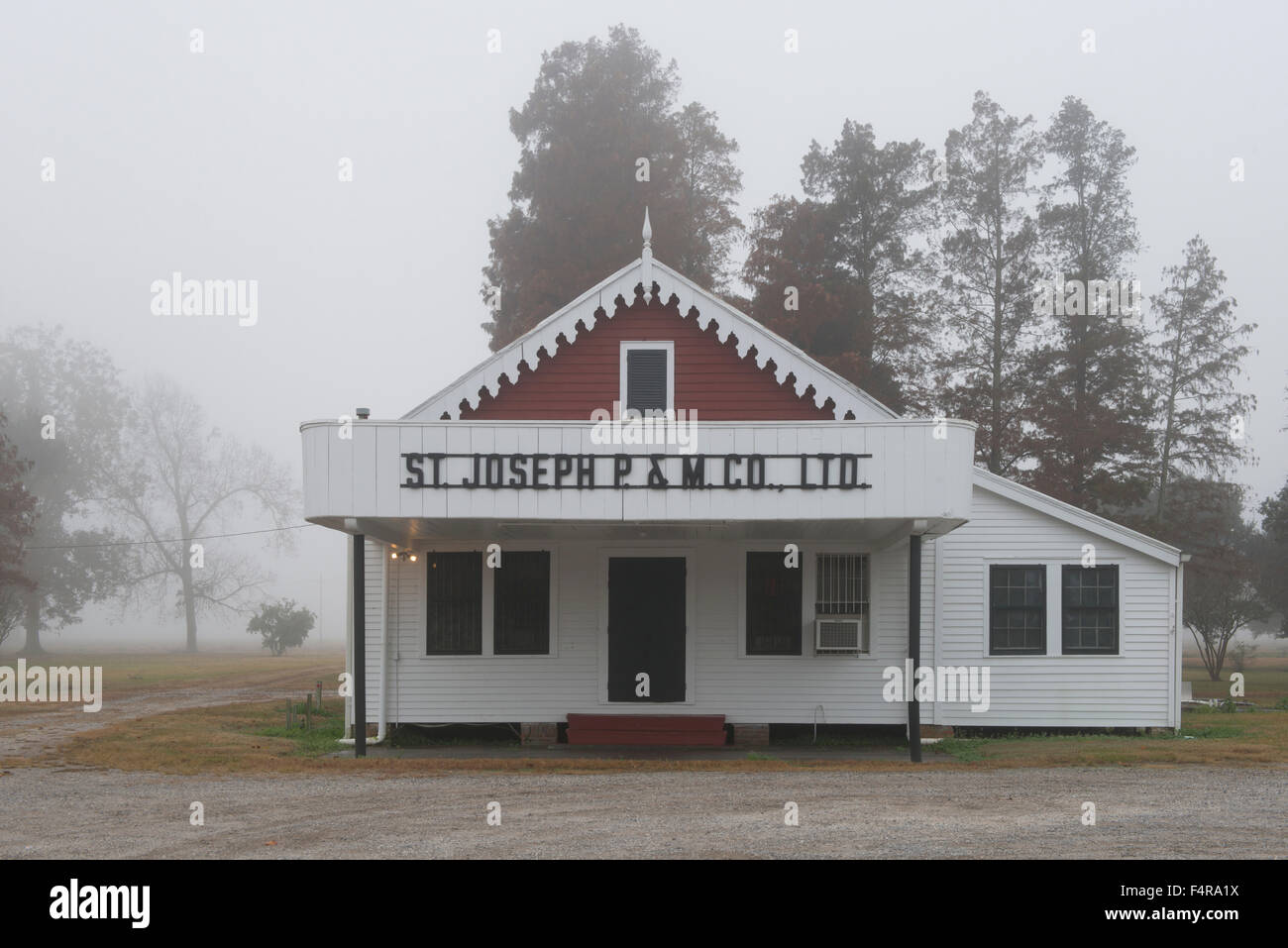 Stati Uniti d'America, Stati Uniti, America, Louisiana, San Giacomo parrocchia, Vacherie, southern, edificio, piantatrice Dixie, viaggi, nebbia, St. Joe, ri Foto Stock
