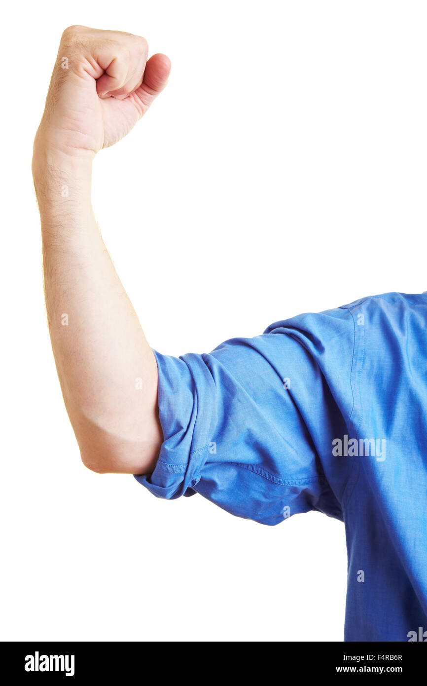 Senior Citizen flettendo il suo braccio superiore muscoli Foto Stock