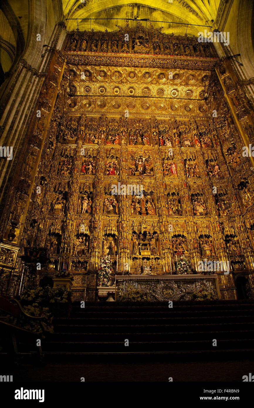 Retablo Mayor, reredos dorato pannelli di sfiato, Cattedrale di Siviglia, Catedral Sevilla, Andalusia, Spagna, Europa Foto Stock