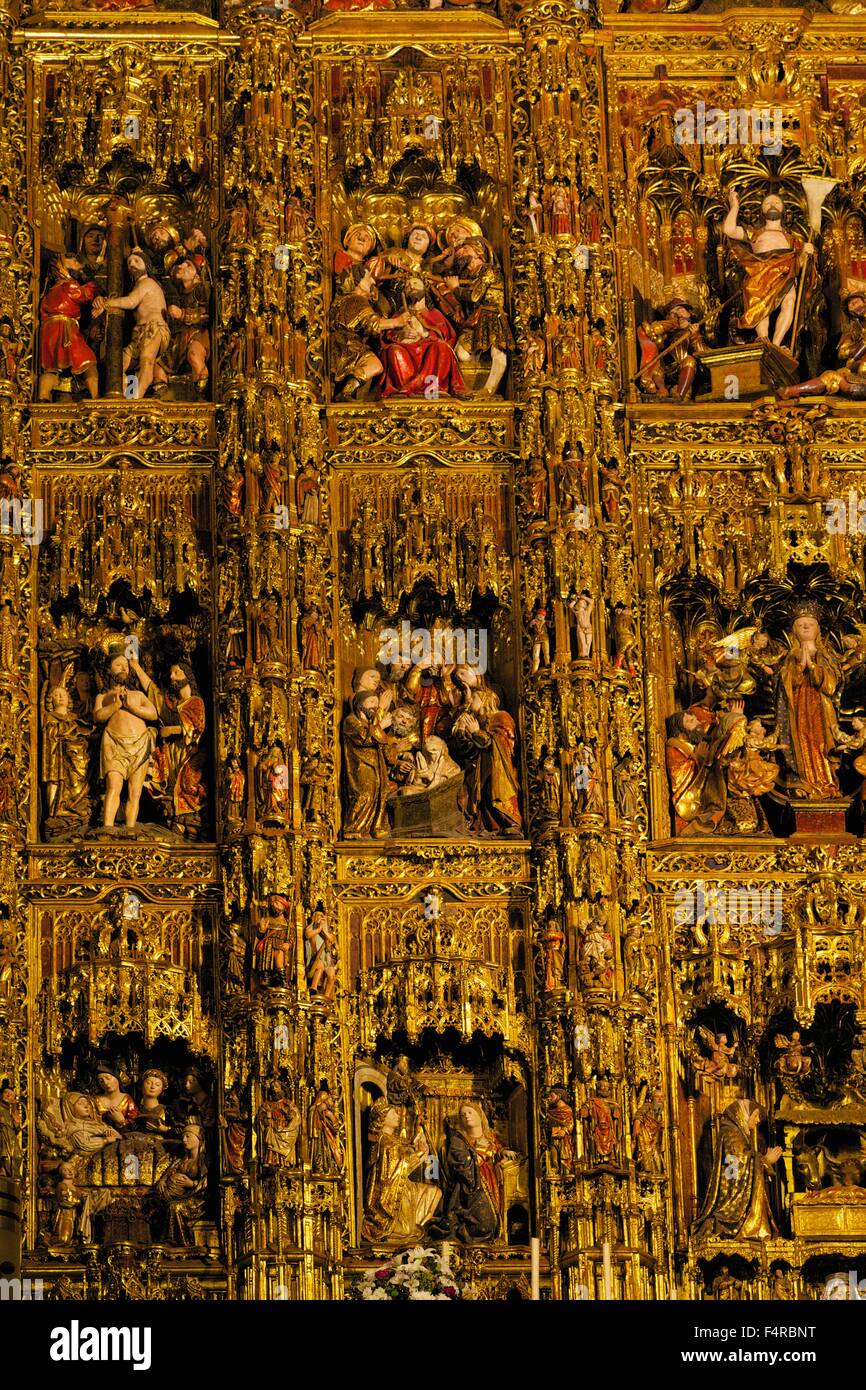 Retablo Mayor, reredos dorato pannelli di sfiato, Cattedrale di Siviglia, Catedral Sevilla, Andalusia, Spagna, Europa Foto Stock