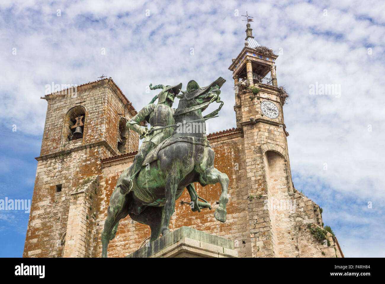 Estremadura, Regione, Pizarro, Spagna, Europa, Trujillo, città, architettura, chiesa, conquistador, storia, cavallo, skyline, quadrato Foto Stock