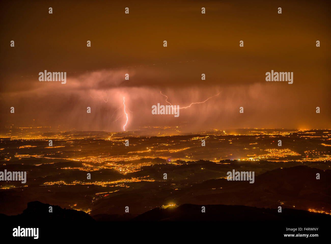 L'Europa, la Svizzera, Appenzell, vista dal Monte Saentis verso un fulmine sul lago di Costanza Foto Stock