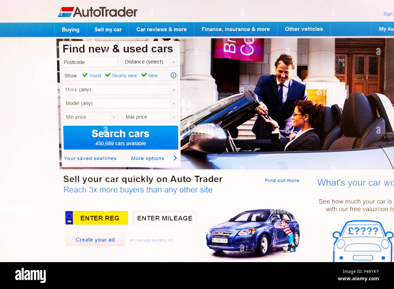 Auto trader autotrader sito Automobile usata concessionari di automobili homepage online screenshot dello schermo di web site internet net segno nel Regno Unito auto Foto Stock