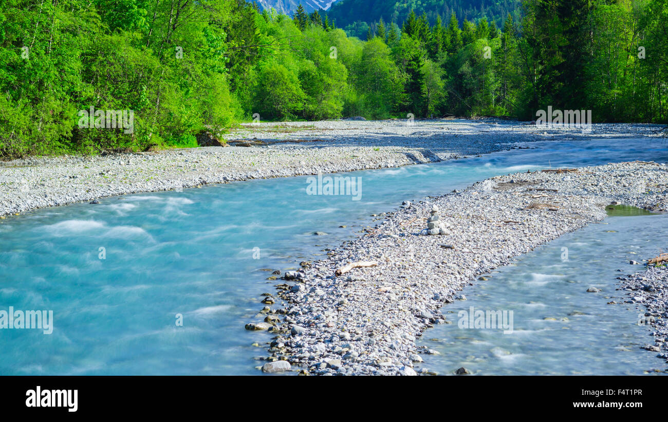 Regione di Allgäu, Algovia Alpi, Alpi, Brook, Baviera, vicino a Oberstdorf, mountain brook, paesaggio di montagna, Germania, Europa, corpo di acqua, Foto Stock