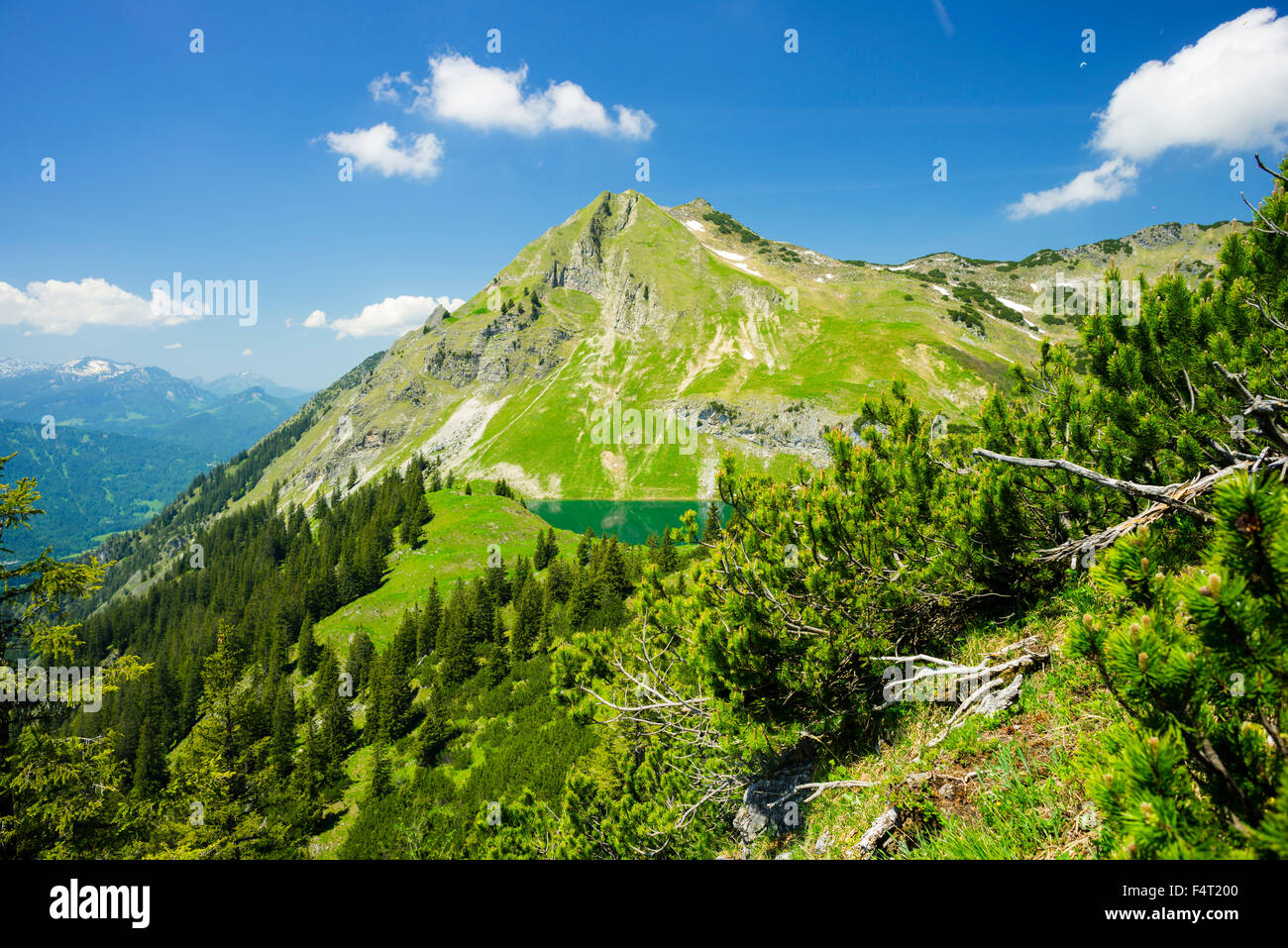 Regione di Allgäu, Algovia Alpi, Alpi, Baviera, montagne, il paesaggio di montagna, lago di montagna, Germania, Europa, montagne, corpo di acqua, hig Foto Stock