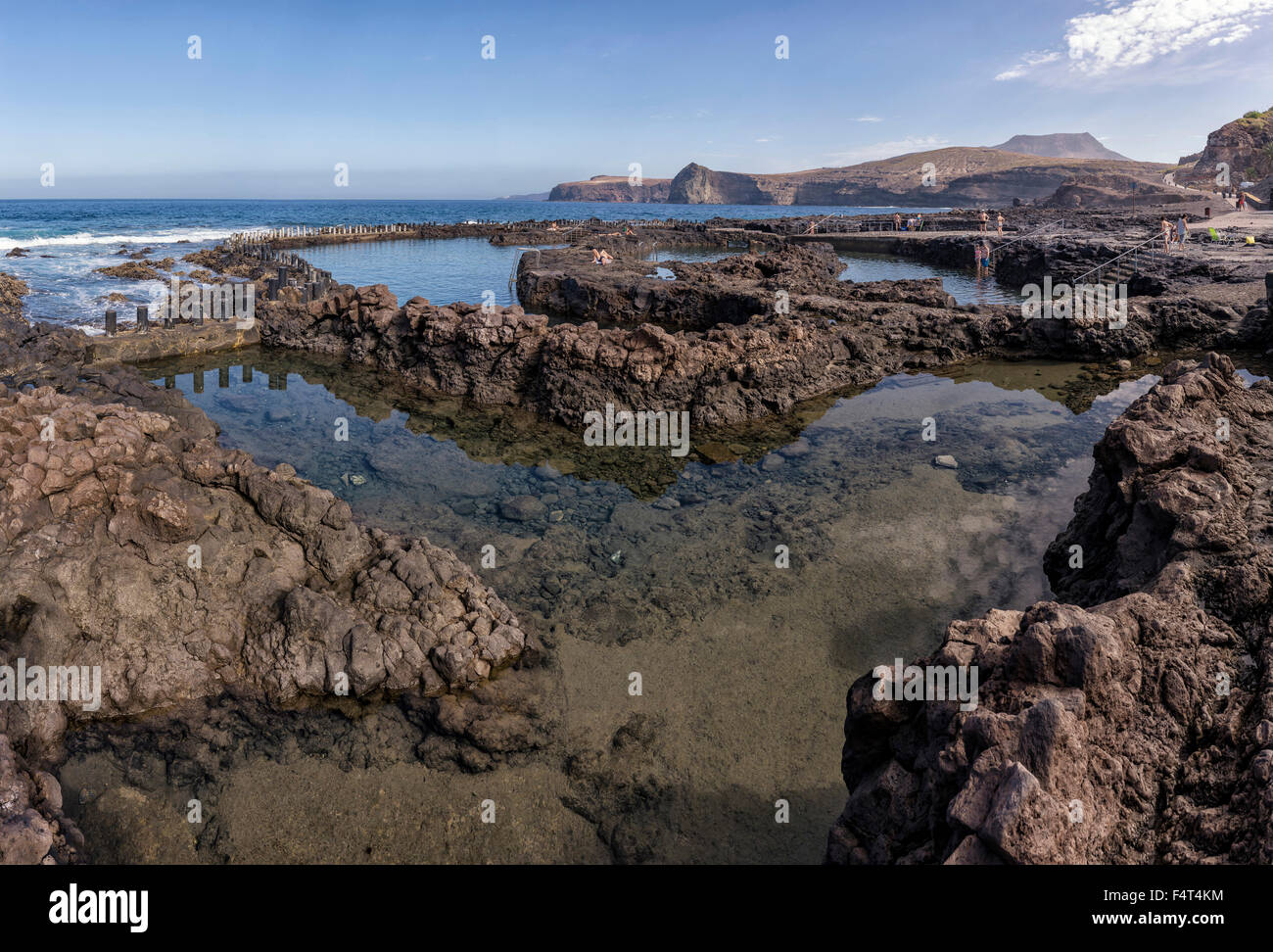 Spagna, Europa, Puerto de las Nieves, Gran Canaria Isole Canarie, piscine naturali, paesaggio, acqua, estate, montagna, mare, pers Foto Stock