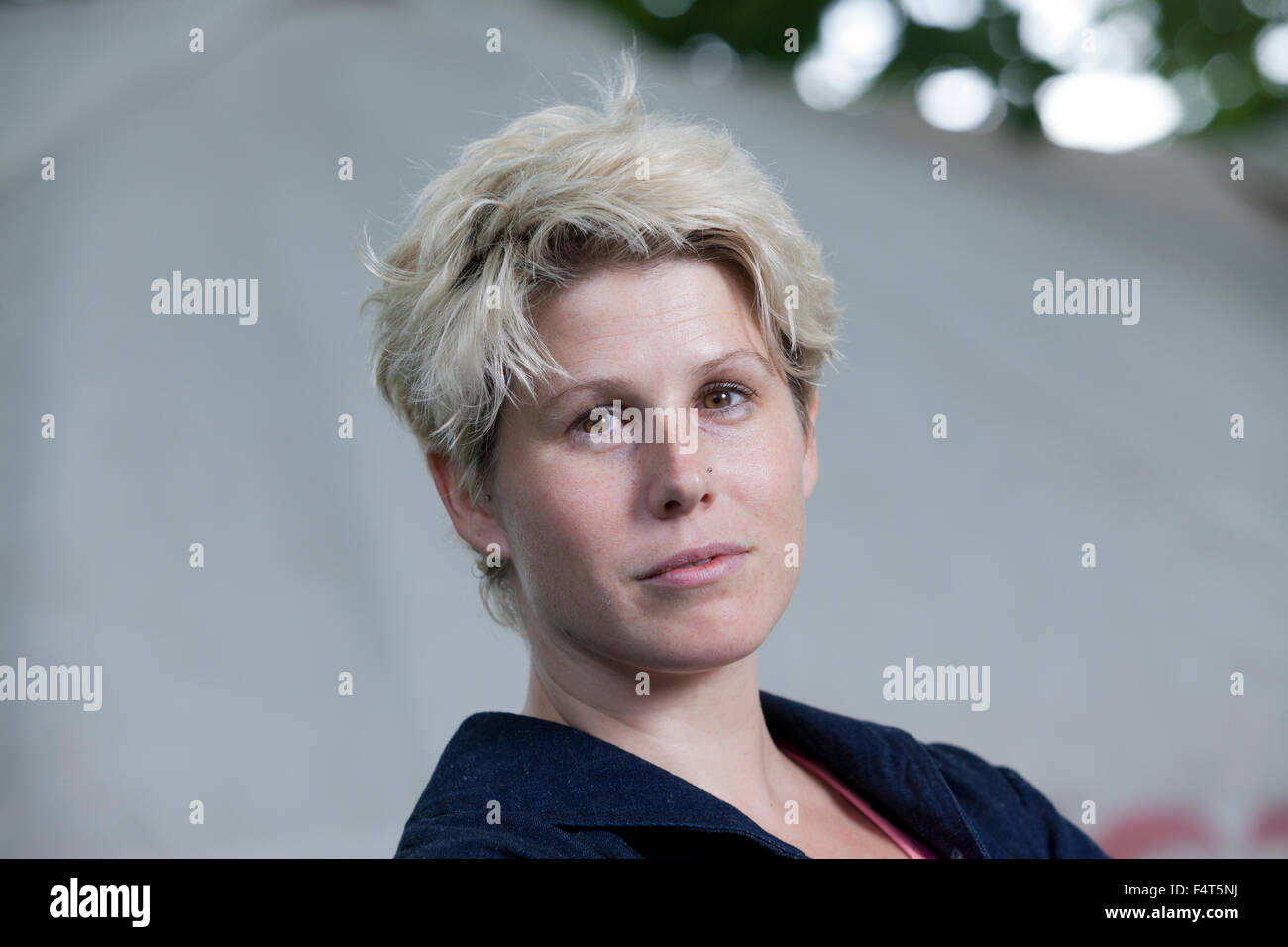 Caroline Criado-Perez, OBE, il brasiliano nato femminista britannica attivista e giornalista, all'Edinburgh International Book Festival 2015. Edimburgo. Il 31 agosto 2015 Foto Stock