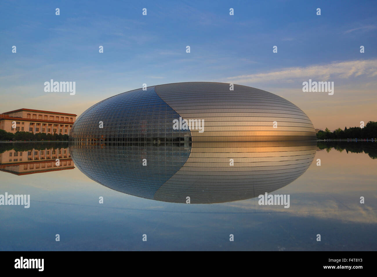 Cina, Pechino, Pechino, Città, centro nazionale per le Arti dello Spettacolo, Nazionale Grand Theatre Foto Stock