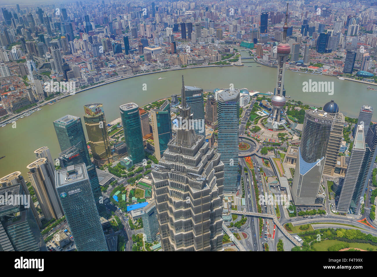 Cina Shanghai City, il quartiere di Pudong, Jinmao building, Fiume Huangpu, Oriental Pearl Tower Foto Stock
