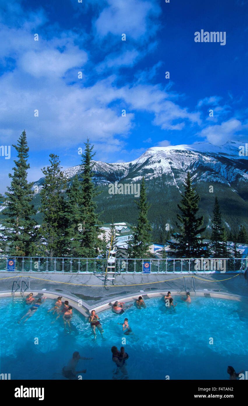 Canada, Alberta, Rockies, Upper Hot Springs, Banff National Park, spa, piscina, hoty molla, inverno Foto Stock