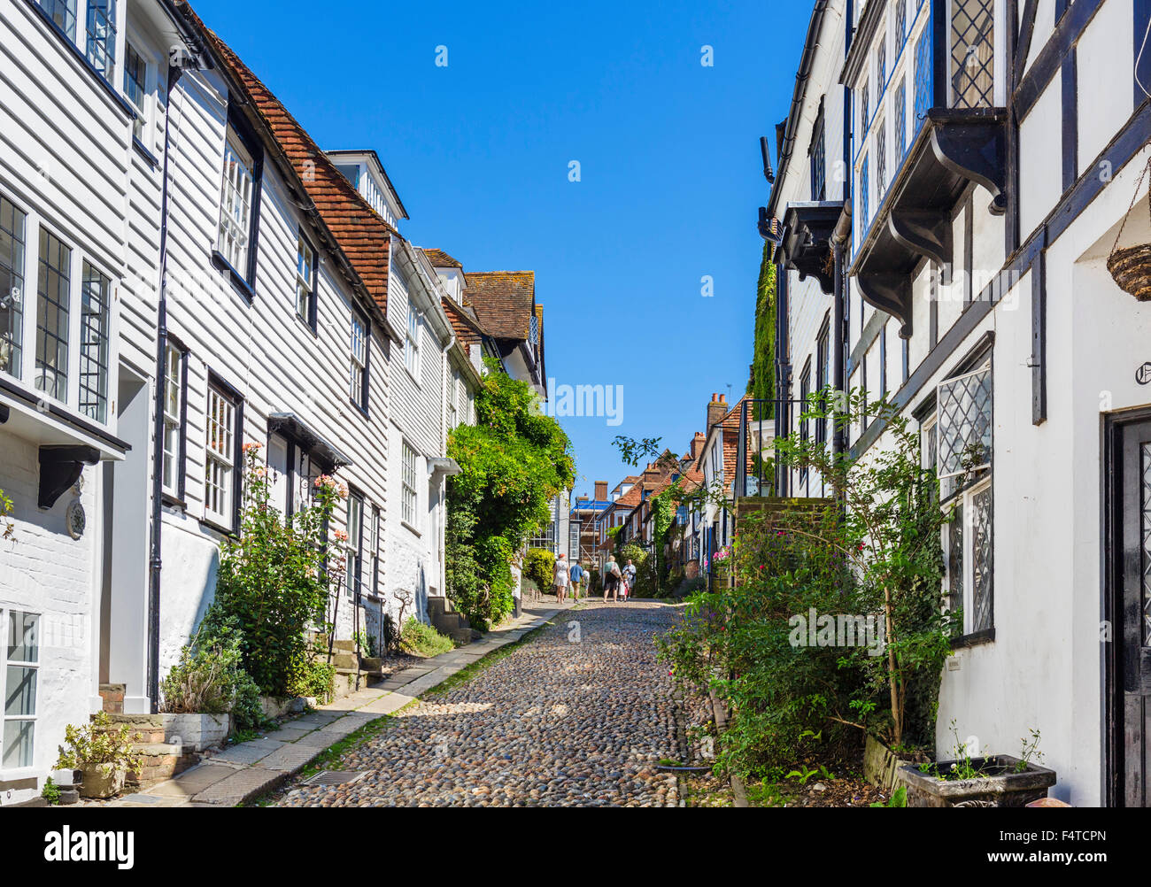 Historic Mermaid Street nella città vecchia, segale, East Sussex, England, Regno Unito Foto Stock