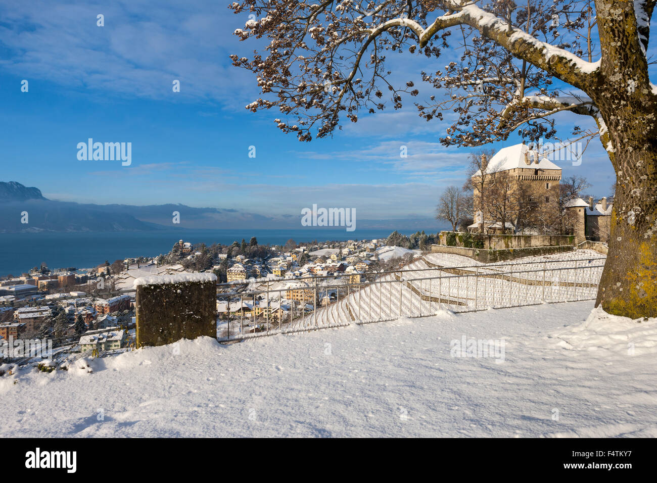 Il castello di Châtelard, Chatelard, Svizzera, del cantone di Vaud, sul lago di Ginevra, Leman, inverno Foto Stock