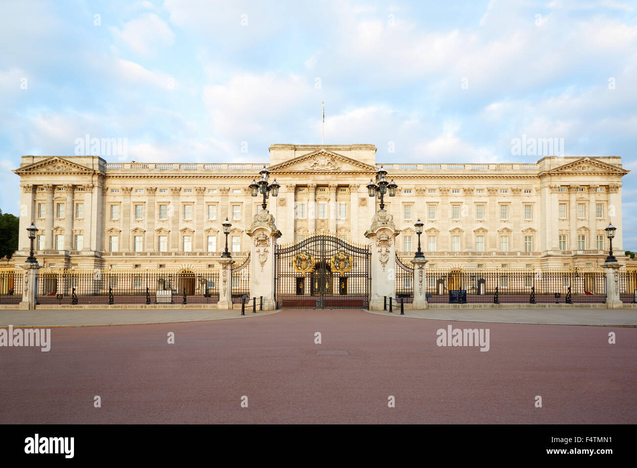 Buckingham palace nella luce del mattino a Londra Foto Stock