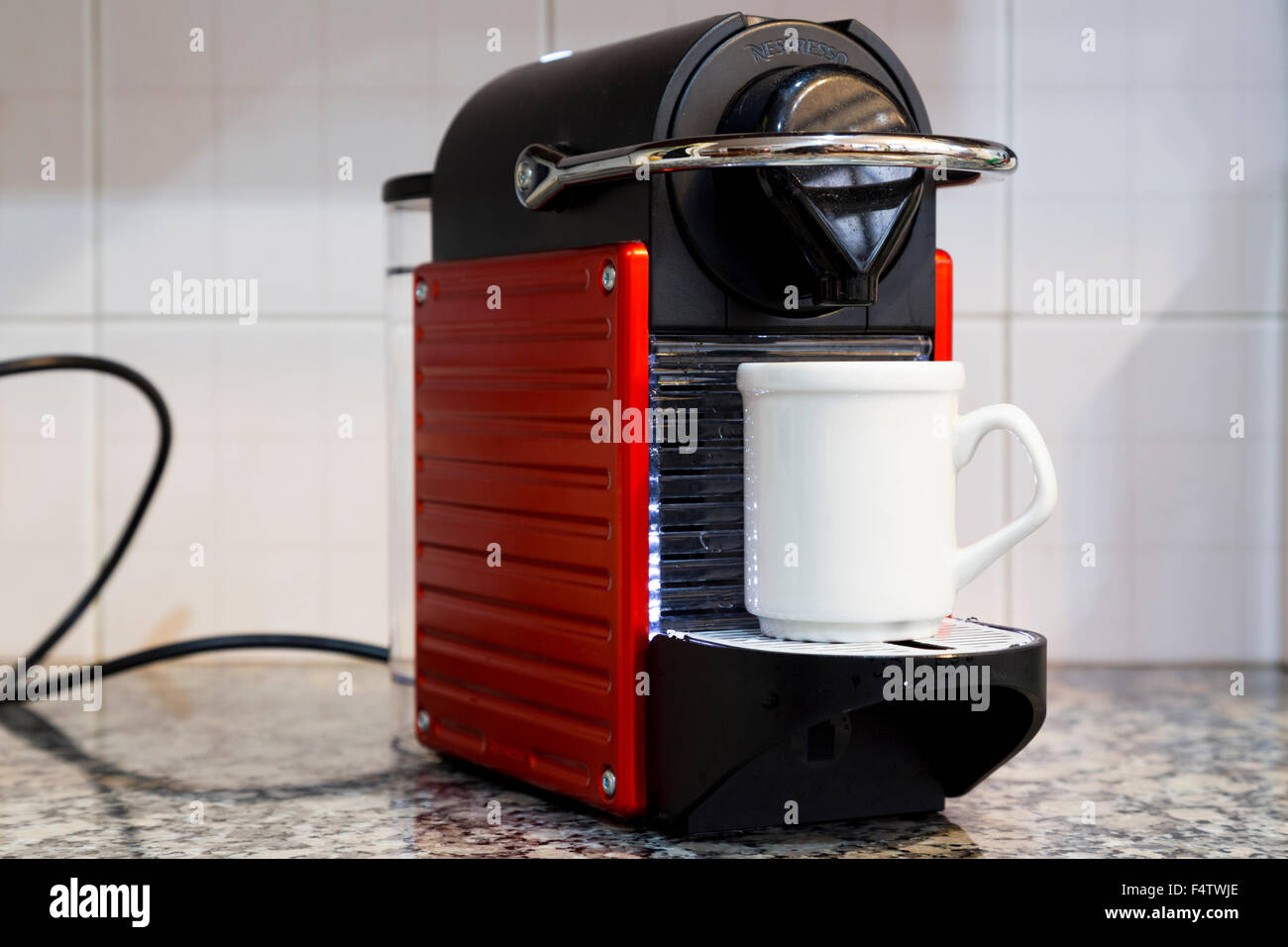 Macchina da caffè Nespresso Foto stock - Alamy