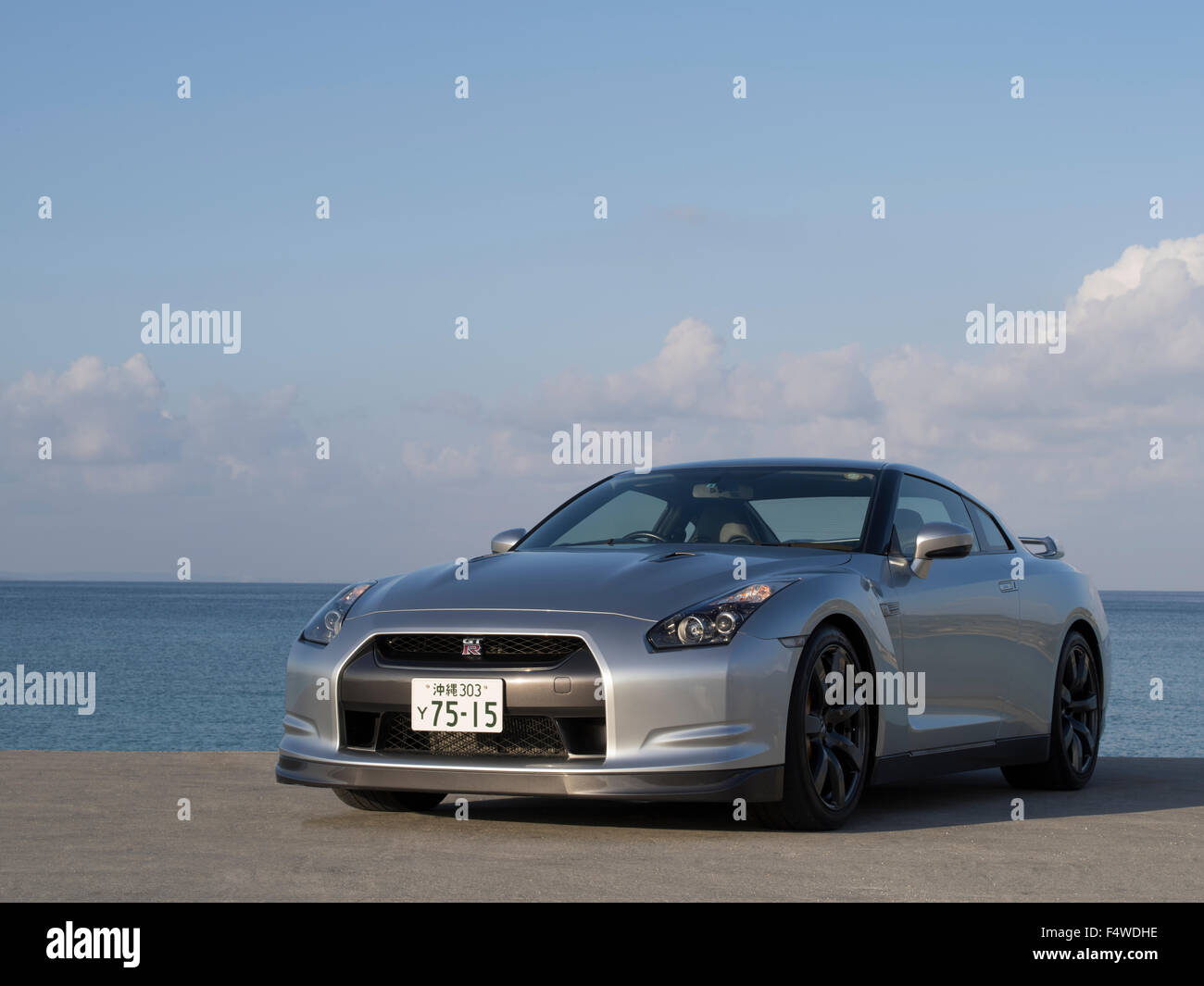 Nissan R-35 (dal 2007) GTR GT-R ad alta prestazione iconica giapponese auto sportive ( Okinawa, in Giappone) Foto Stock