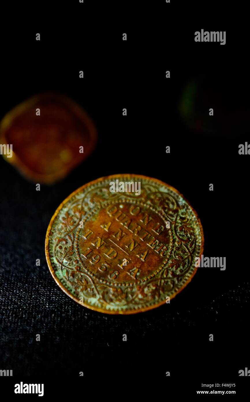 Pezzo di antiquariato della moneta indiana fotografia di stock Foto Stock